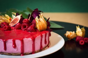 vegane Himbeertorte - Art & Almonds